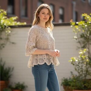 Solitaire Cream Crochet Women's Blouse Size M